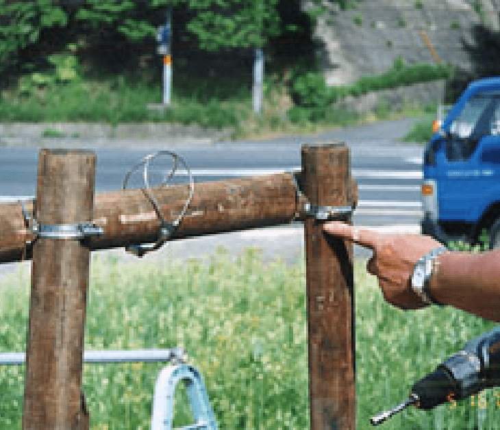 締め付ける場所はこの位置です